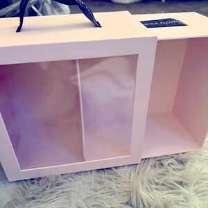 VIKTOR & ROLF FLOWERBOMB SHADOWBOX GIFT BOX